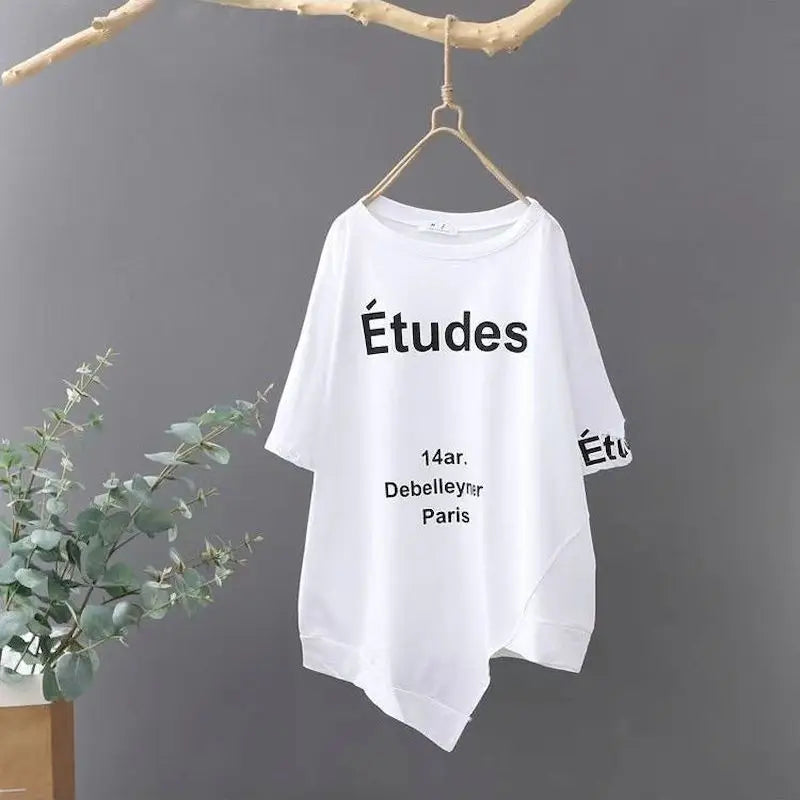 Lyra - Modisches Damen-T-Shirt mit Buchstabendruck