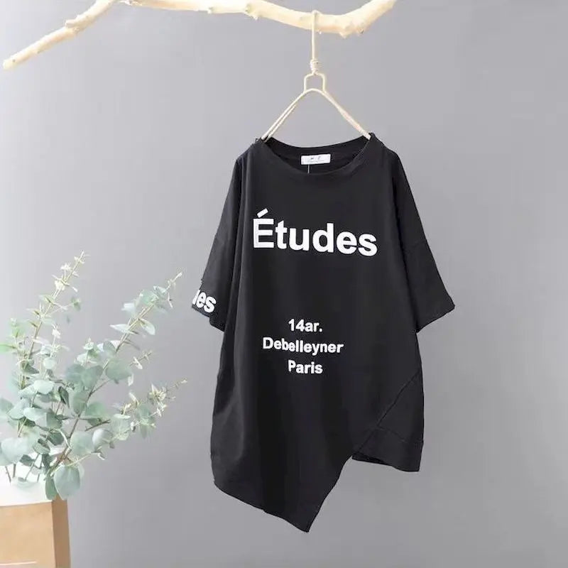 Lyra - Modisches Damen-T-Shirt mit Buchstabendruck