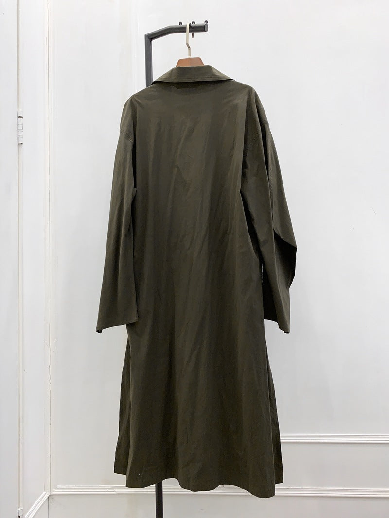 Trenchcoat: Eleganz und Schutz für kalte Monate