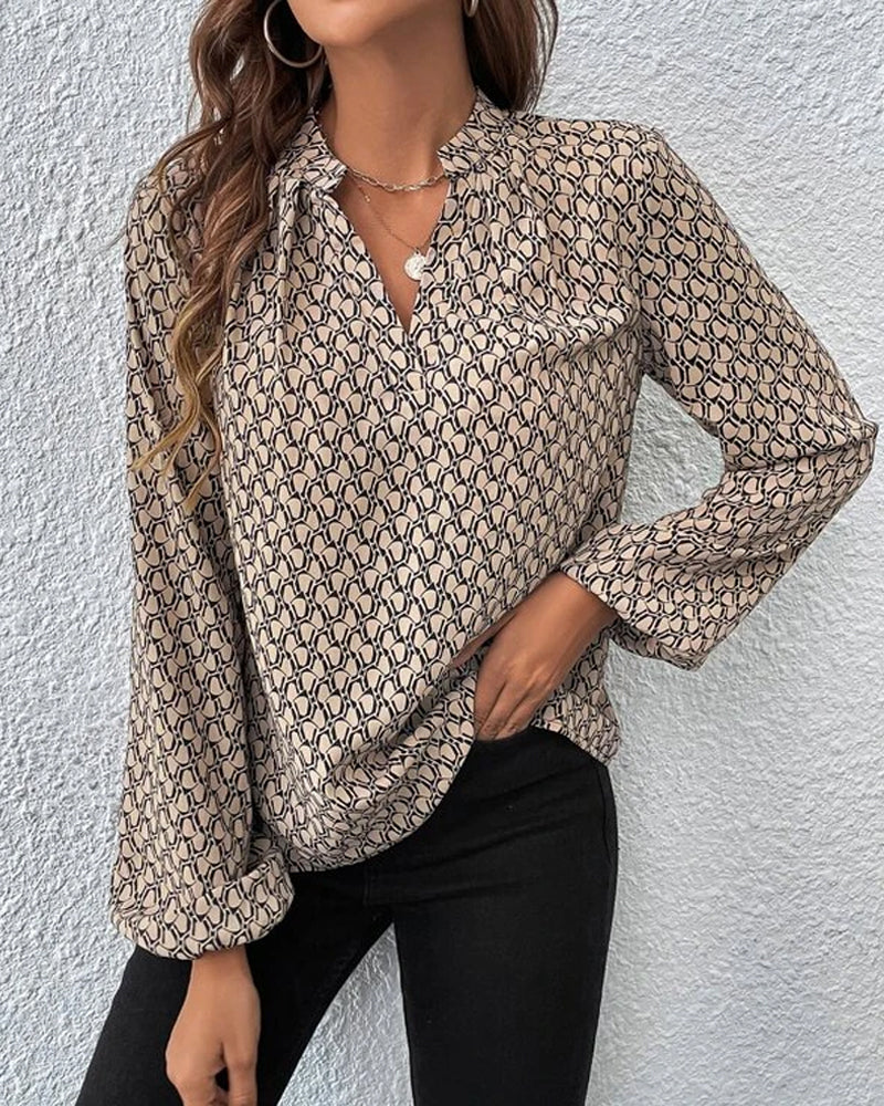 Bluse mit einem eleganten Muster | Luftige Sommerbluse für Frauen