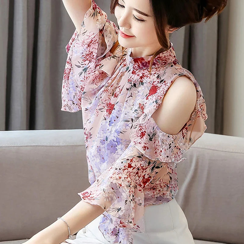 Halle - Chiffon blouse with butterfly sleeves