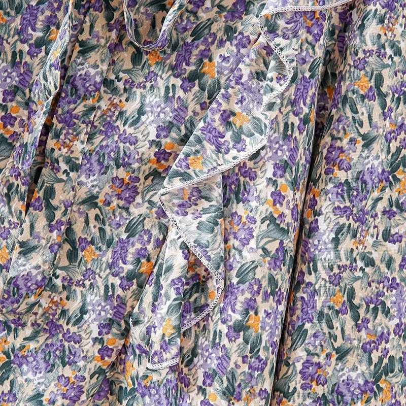 Luzie - Florale Bluse mit Schleifenkragen