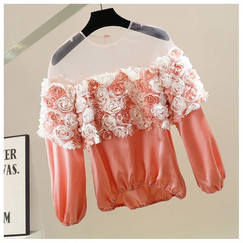 Jewel - Bluse mit 3D-Blumenrosen