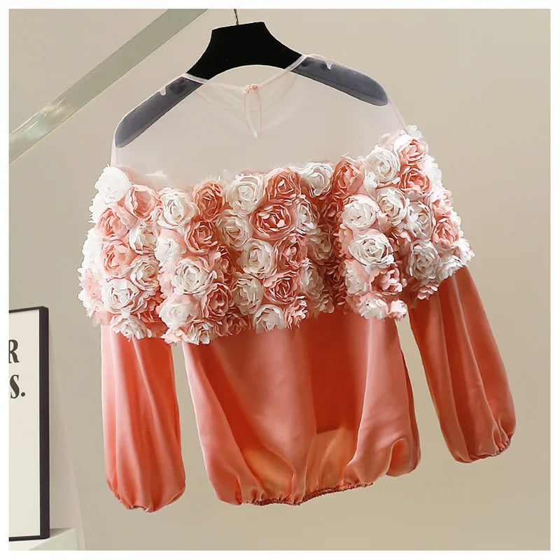 Jewel - Bluse mit 3D-Blumenrosen