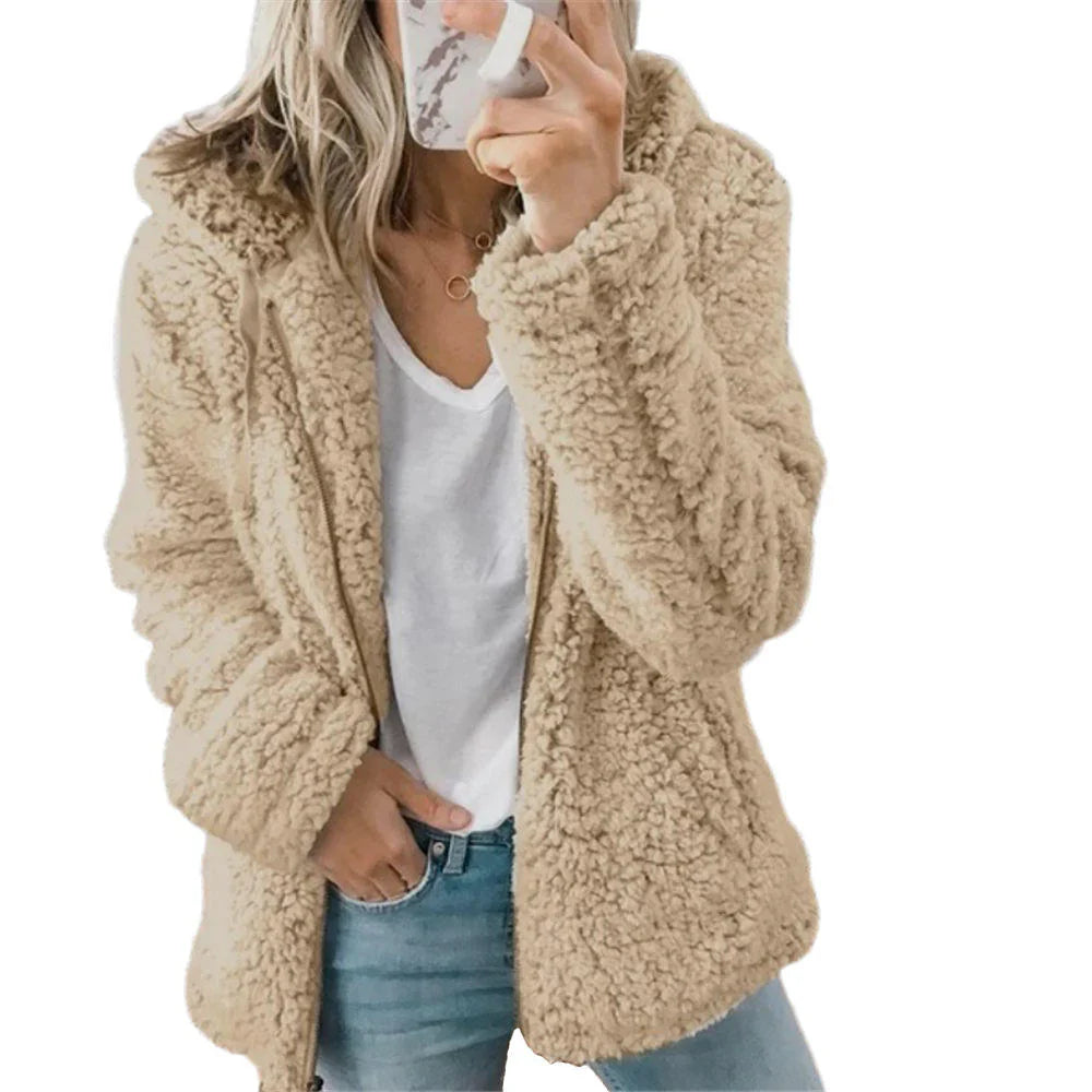 Iole - Damenmode | Eleganter Bären Teddy Pelzmantel: Weicher Fleece Mantel mit Taschen und Reißverschluss