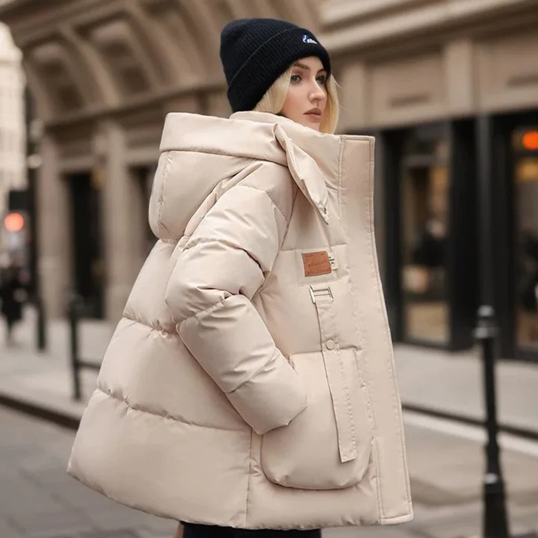 Schneezauber Winterjacke: Stilvoll und warm durch den Winter