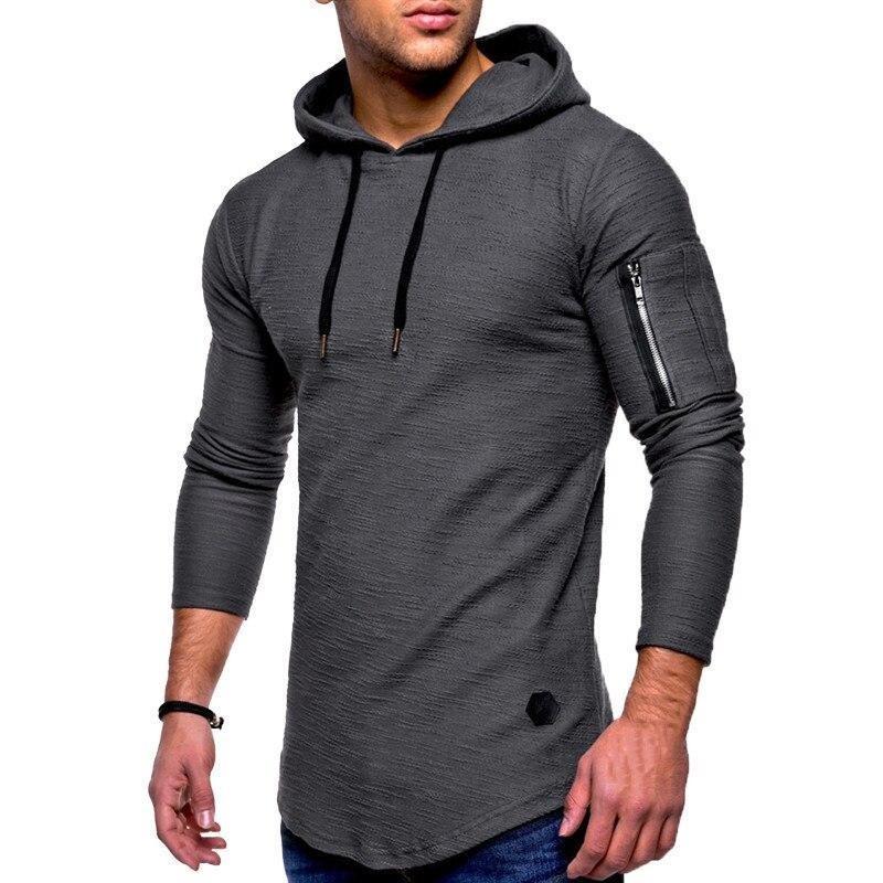 Herren-Sweatshirt mit Kapuze und einer Tasche am Ärmel