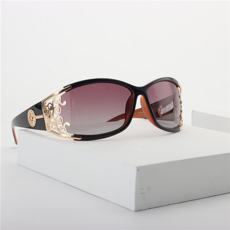 Sonnenbrille mit Ornament