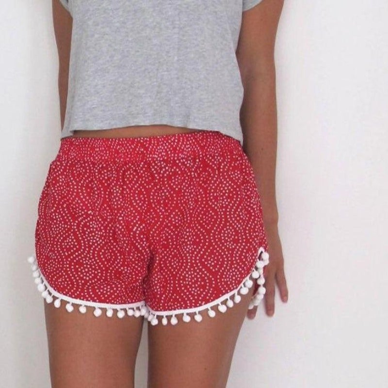 Damen Shorts mit kleinen Bommeln