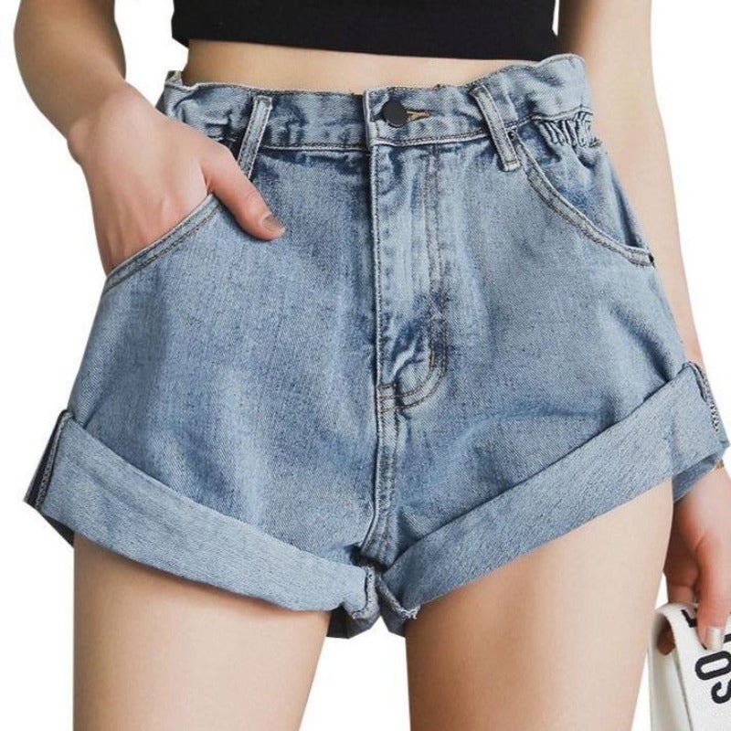 Jeansshorts für Damen mit gekrempeltem Saum